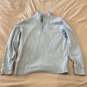 This is a Brand new Salt-Water Quarter Zip from vineyard vines